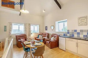2 Bed in Marhamchurch oc-s34752 - Image 2
