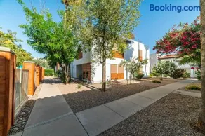 32- Modern Casa Grande Paradise heated pool condo - Image 3