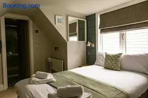 The Bay Hotel - Image 3