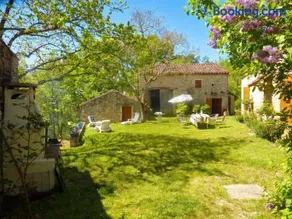 Maison charmante à Les Junies avec vue sur jardin - Image 1