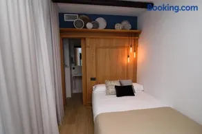 Hostal Rural Santa Habitaciones Aldea del Rocío - Image 5