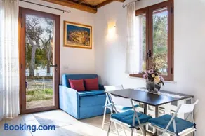 Acqua Chiara Beachfront Home - Image 1
