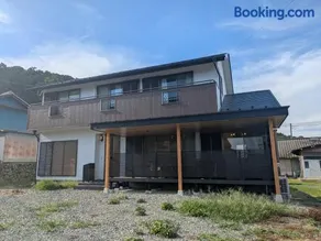 Private house with a view of Mt Fuji - Image 1