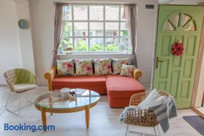 Turquoise Lake Guesthouse Balaton - Image 2