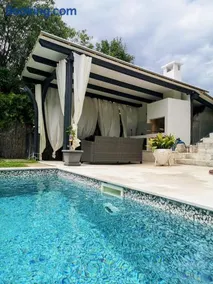 Luxury Apartment with Private Heated Pool - Image 4