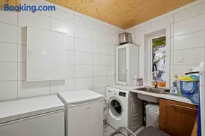 Unik sjøhytte i Lofoten - Image 1