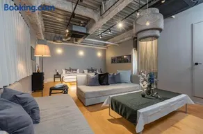 Bijou Suites Velvet - Image 1