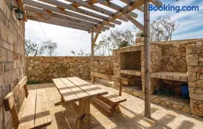 Mala Villa- private heated pool - Image 3
