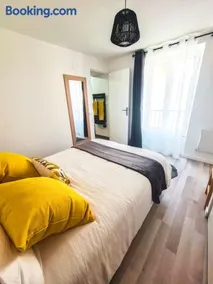 Appartement proche Disneyland et Parc Astérix - Image 1