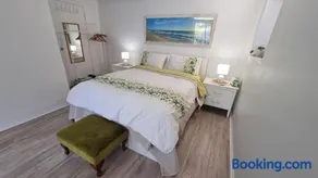 Scarborough Beach Getaway, Private apartment - Image 1