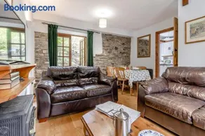 3 Bed in Knighton oc-b29329 - Image 3