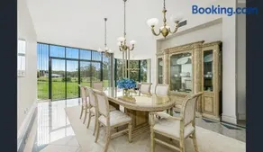 Exclusive Dural Estate - A Grand Luxury Escape - Image 4
