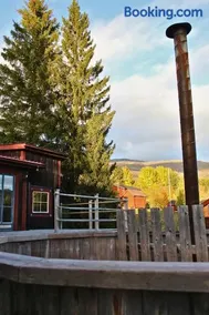 Cozy cabin with an amazing view - Image 1