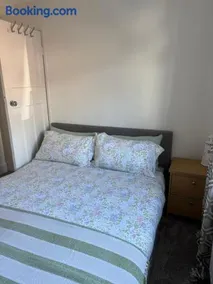 Valeries House 4 Bed 2 Bath close to beach - Image 2