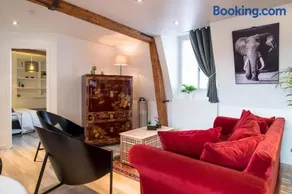 2 bedroom apartment in the heart of the old town - Image 2