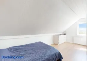 Entire House in the City, 3 big bedroom with 4 Bed - Image 5