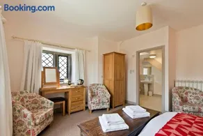 Swarthmoor Hall - Image 5
