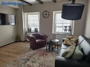 Excellent house - Image 1