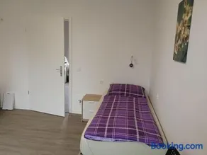 Haupthaus Möblierte Zimmer mit eigenem Bad - Image 3
