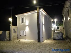 Vikou House - Nestled in One of Zakynthos Oldest Villages A Tranquil Retreat Close to Renowned Beaches Offering Authentic Zakynthian Hospitality By Villa Mana Gers - Image 1