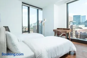 Back-Bay 2BR Penthouse w Roof top and GYM - Image 2