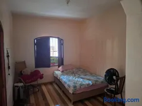 Casa espaçosa bem localizada - Image 4
