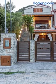 Cavas Luxury Apartments - Image 1
