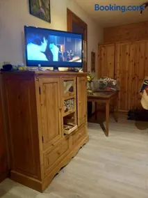 L'appartement LES BOSSONS en lisière de forêt dans le chalet Génépi - Image 4