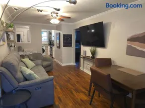 Perfect Location Downtown Savannah Condo - Unit D - Image 2