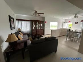 Vista Del Mar Residence - Image 4