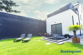 Luxurious Escape - Room LoveSerenity with pool and jacuzzi - Image 2
