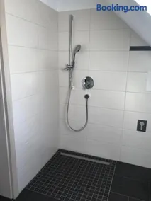 4 * Wohnung SPA Whirlpool & Sauna in Seenähe - Image 3