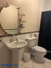 Twin Lakes Studio Apt - Image 3