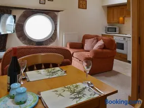 Grooms Room - Image 3