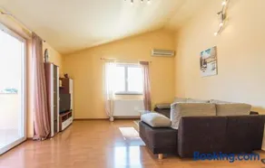 Apartman Stela - Image 1