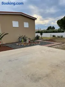 Saint George family house - Image 1
