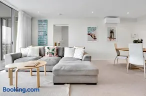 Central Kings Beach 2 BR APT w Pool and Spa access - Image 3