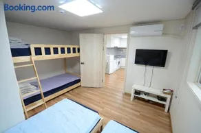 Sunnyhill Guesthouse Hongdae - Image 3