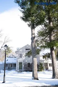 ButtonBall Inn - Image 4