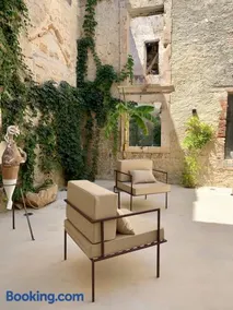 Isabella di Castiglia Apartments - Image 3