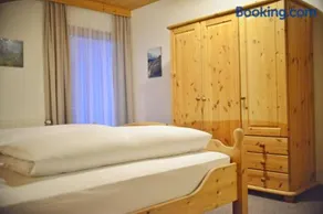 Haus Marta Wohnungen Zimmer - Image 1