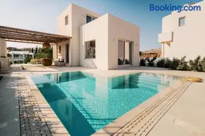 3 Villa Complex - Image 1