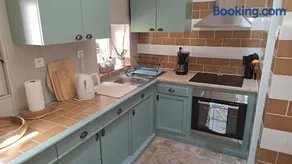 Charming French cottage with all amenities - Image 2