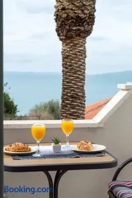 Boutique Wind Rose Apartment by the beach - Image 4