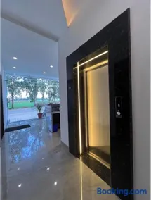 KG Blue Five Regency - Image 2