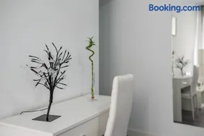 Apartamentos Turísticos Domus Seleqtia Plaza Mayor - Image 4