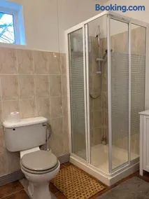 Oak Forest Cottage - Image 5