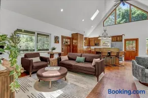 New Listing! North Fork Hideaway Sleeps 14! - Image 3