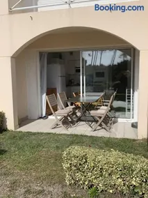 Appartement T2 cabine, capacité 4 personnes, à 600 m de la plage et à 300 m du Golf - Image 2