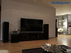 sailors house - Image 3